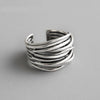 Anillo ajustable de plata con capas