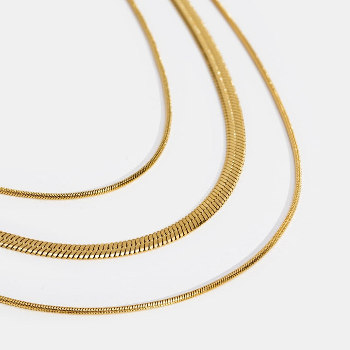 Collar de oro de múltiples capas